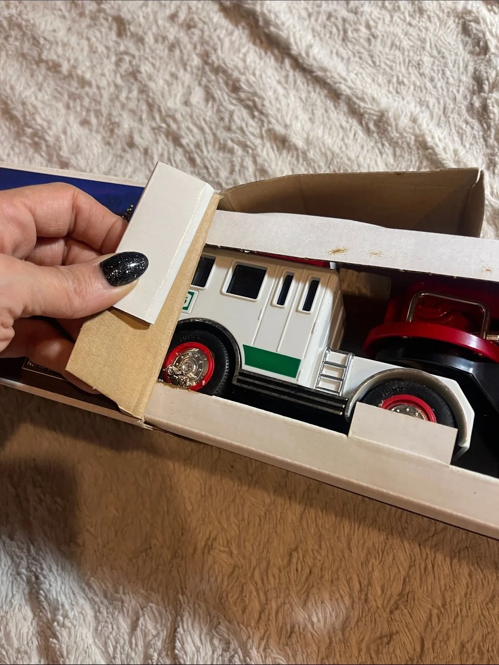Hess fire truck year 2000